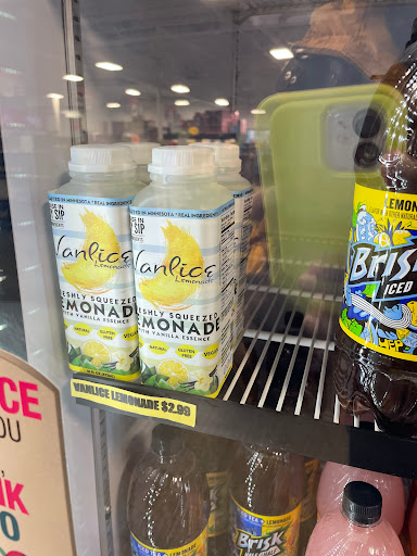 Liquor Store «Chicago Lake Liquors», reviews and photos, 825 E Lake St, Minneapolis, MN 55407, USA