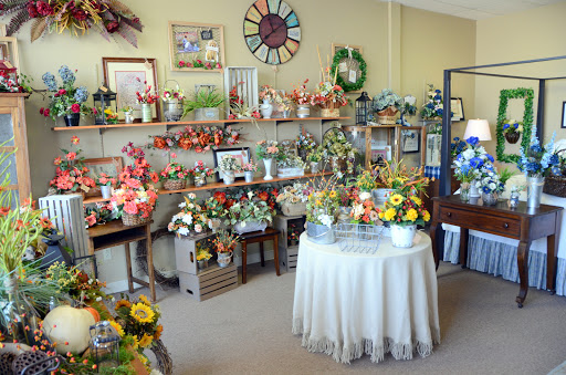 Florist «Bud and Bloom Florist», reviews and photos, 355 N Morton St, Franklin, IN 46131, USA