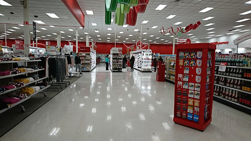 Department Store «Target», reviews and photos, 1400 E Lake Cook Rd, Wheeling, IL 60090, USA