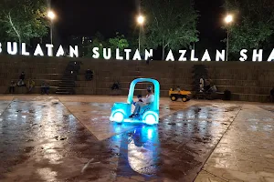 Main Entrance Bulatan Amanjaya image