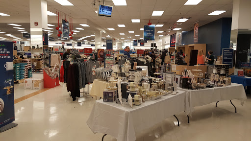 Department Store «Marshalls», reviews and photos, 769 Iyannough Rd, Hyannis, MA 02601, USA