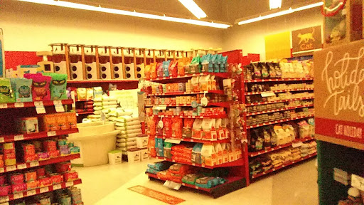 Pet Supply Store «Petco Animal Supplies», reviews and photos, 6425 Keizer Station Blvd, Keizer, OR 97303, USA