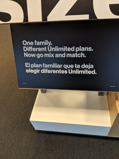 Cell Phone Store «Verizon», reviews and photos, 960 Park Ave N c, Renton, WA 98057, USA