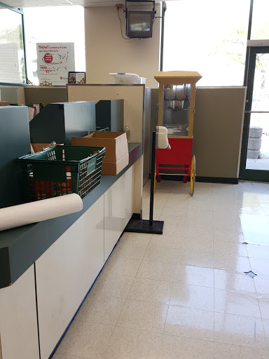 Grocery Store «Schnucks», reviews and photos, 109 N Mattis Ave, Champaign, IL 61821, USA