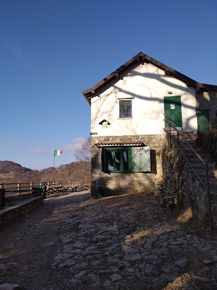 Photo Refuge de montagne Rifugio Angelo Riella 22020 Faggeto Lario