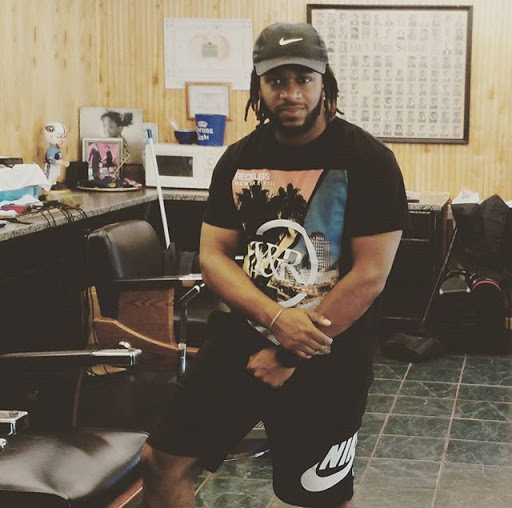 Barber Shop «College Street Barber Shop», reviews and photos, 900 E College St, Clarksville, TN 37040, USA