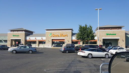 Supermarket «Save Mart Supermarkets», reviews and photos, 1449 E F St, Oakdale, CA 95361, USA