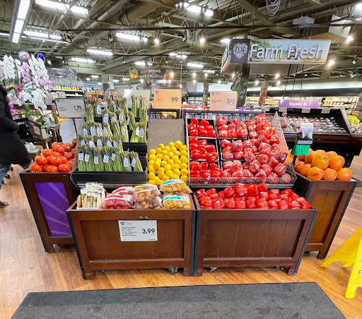 Grocery Store «D & W Fresh Market», reviews and photos, 1814 Breton Rd SE, Grand Rapids, MI 49506, USA