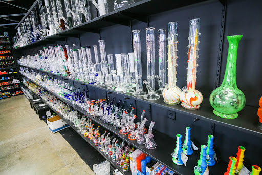 Tobacco Shop «House of Hukas Riverton Smoke Shop», reviews and photos, 3818 13400 S, Riverton, UT 84065, USA