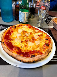 Plats et boissons du Pizzeria O'Rozier - La terrasse à Le Rozier - n°17