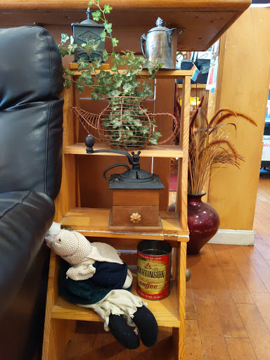 Wine Bar «Thirsty Mind Coffee and Wine Bar», reviews and photos, 23 College St # 6, South Hadley, MA 01075, USA