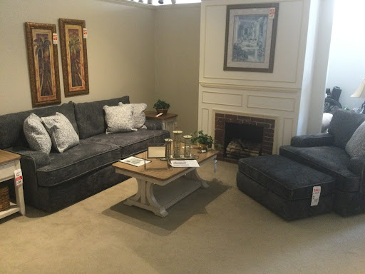 Mattress Store «Nicholls Furniture Showcase», reviews and photos, 985 S Prospect St, Marion, OH 43302, USA