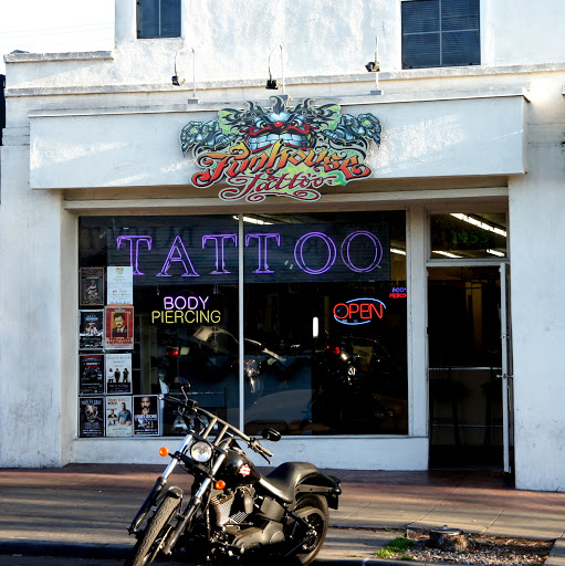 Tattoo Shop «Funhouse Tattoo», reviews and photos, 1453 Garnet Ave, San Diego, CA 92109, USA