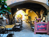 Atmosphère du Restaurant français Lou Portaou à Bormes-les-Mimosas - n°19