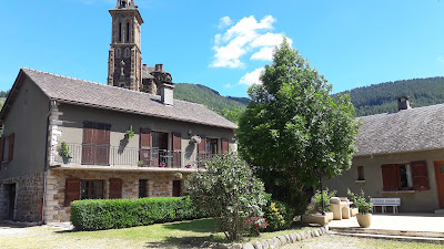 la collegiale à Bédouès-Cocurès
