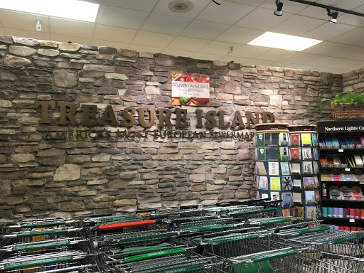 Supermarket «Treasure Island Foods», reviews and photos, 1526 E 55th St, Chicago, IL 60615, USA