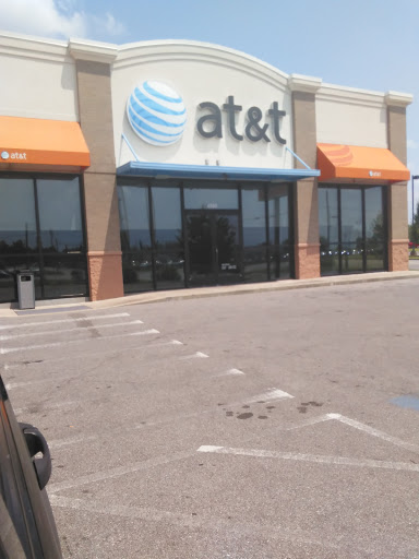 Cell Phone Store «AT&T», reviews and photos, 4560 Fort Campbell Blvd, Hopkinsville, KY 42240, USA