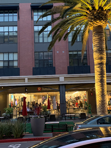 Sportswear Store «lululemon», reviews and photos, 334 Santana Row #1035, San Jose, CA 95128, USA