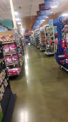 Pet Supply Store «PetSmart», reviews and photos, 2760 W 120th St, Hawthorne, CA 90250, USA