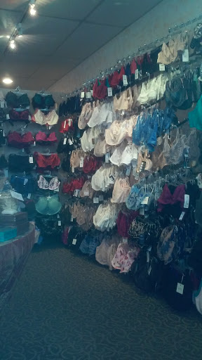 Lingerie Store «Trousseau», reviews and photos, 306 Maple Ave W, Vienna, VA 22180, USA