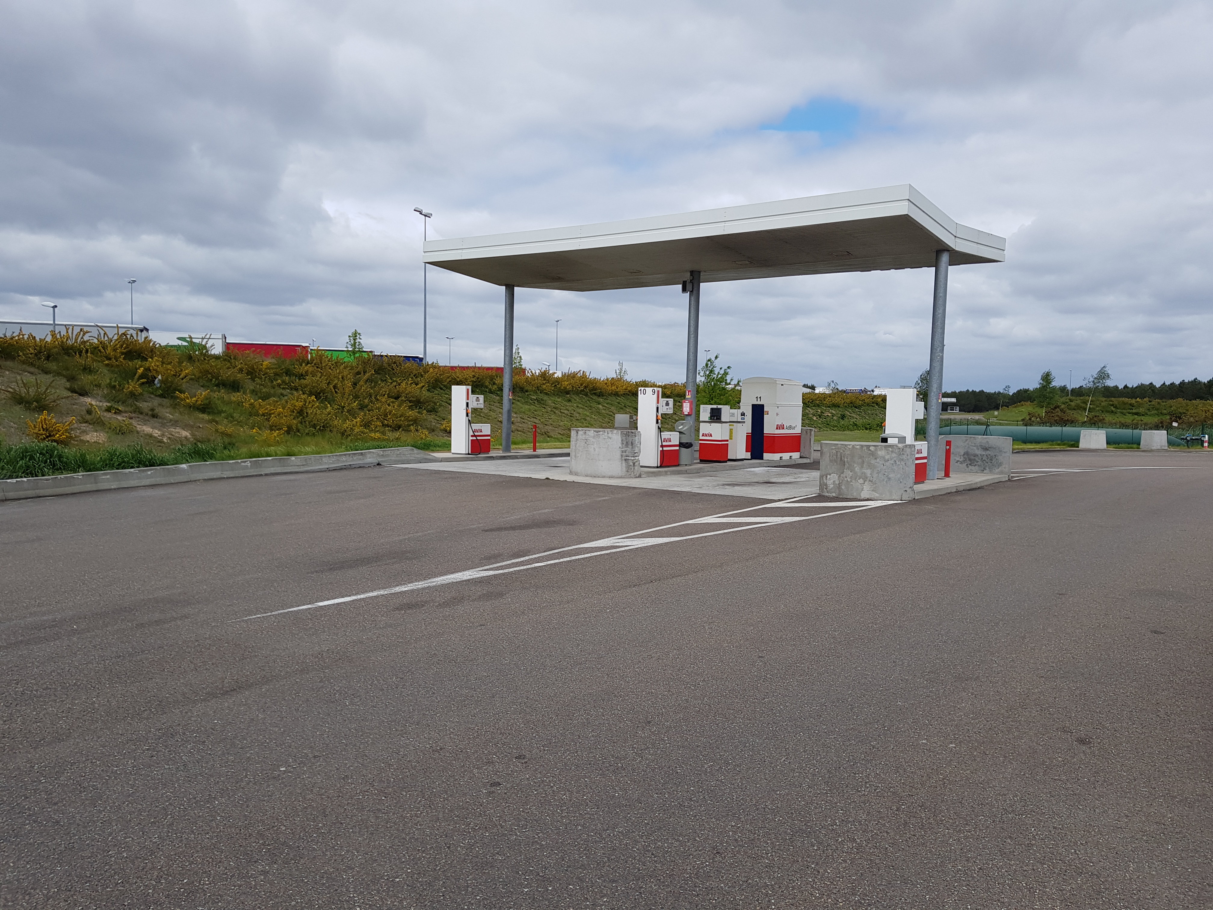 Photo n° 2 de l'avis de Vla.l fait le 09/04/2018 à 05:15