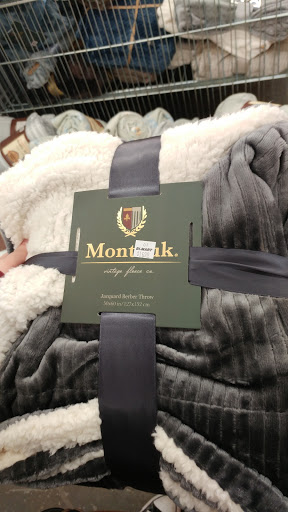 Department Store «Bi-Mart», reviews and photos, 514 W Main St, Molalla, OR 97038, USA