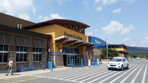 Department Store «Walmart Supercenter», reviews and photos, 1800 Tilden Ridge Dr, Hamburg, PA 19526, USA