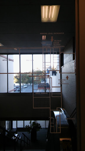 Shopping Mall «Innsbruck Mall», reviews and photos, 85 Tunnel Rd #40, Asheville, NC 28805, USA