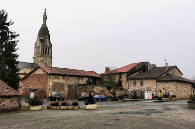 Église Saint-Pierre-ès-Liens à Lésignac-Durand