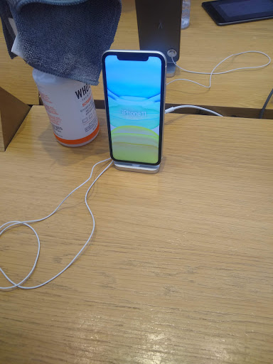 Computer Store «Apple Menlo Park», reviews and photos, 55 Parsonage Rd, Edison, NJ 08837, USA