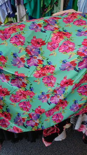 Fabric Store «Sewfisticated Discount Fabrics», reviews and photos, 303 Worcester Rd, Framingham, MA 01701, USA