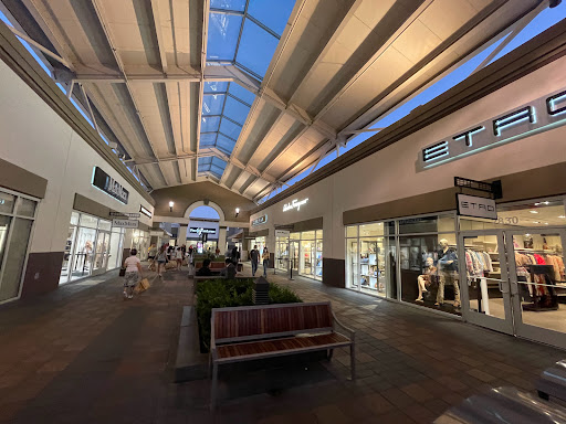 Shopping Mall «San Francisco Premium Outlets», reviews and photos, 2774 Livermore Outlets Dr, Livermore, CA 94551, USA