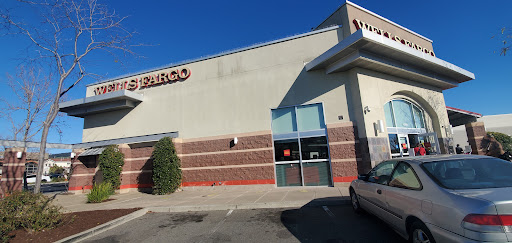 Bank «Wells Fargo Bank», reviews and photos