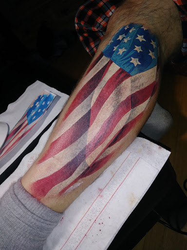 Explore outline florida tattoo ideas, creative tattoo ideas in Galesburg, available at 2 Days Tat 2