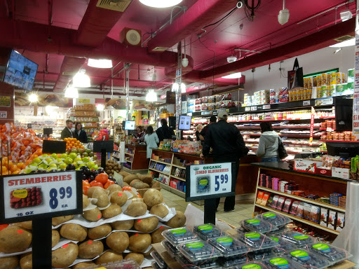 Produce Market «Sheepshead Bay Fruits & Vegetables Market», reviews and photos, 1717 Avenue Z, Brooklyn, NY 11235, USA