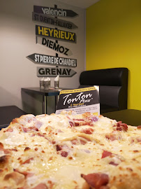 Plats et boissons du Pizzeria Tonton Pizz Heyrieux - n°4