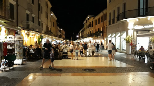 Ca'Dinora Appartamenti à Bardolino