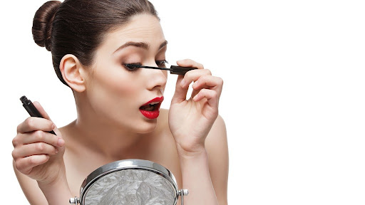 Productos de maquillaje y cosmética (UDELA Store)