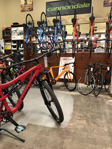 Sporting Goods Store «Flint Creek Outfitters», reviews and photos, 14129 7th St, Dade City, FL 33525, USA