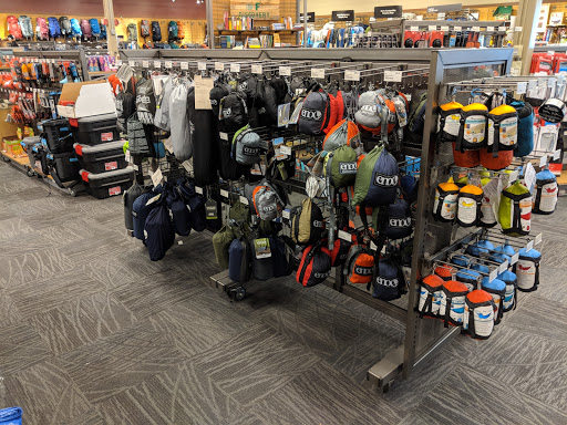 Camping Store «REI», reviews and photos, 1165 Perimeter Center W #200, Atlanta, GA 30338, USA