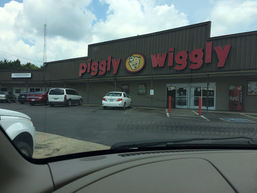 Grocery Store «Piggly Wiggly», reviews and photos, 874 Union St, Shelbyville, TN 37160, USA