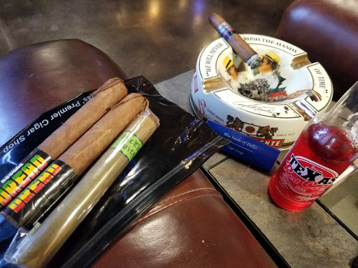 Tobacco Shop «Blue Smoke of Dallas», reviews and photos, 4560 W Mockingbird Ln, Dallas, TX 75209, USA