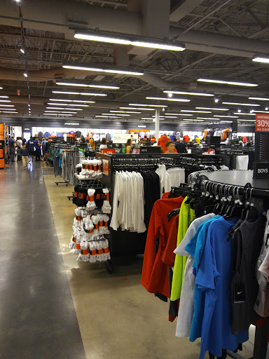 Sporting Goods Store «Nike Factory Store», reviews and photos, 3000 Grapevine Mills Pkwy #611, Grapevine, TX 76051, USA