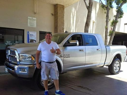 Car Dealer «Simi Valley Chrysler Dodge Jeep Ram», reviews and photos, 2350 First St, Simi Valley, CA 93065, USA