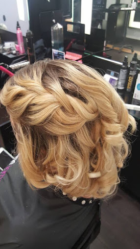 Elayne James Salon & HairColor Studio