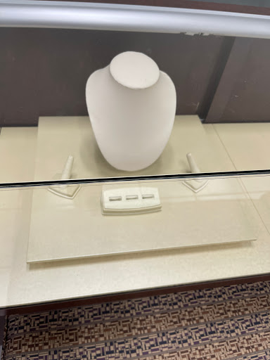 Pawn Shop «All Star Jewelry and Pawn», reviews and photos, 7949 Ogden Ave, Lyons, IL 60534, USA