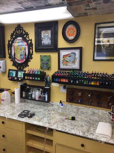 Tattoo Shop «Diamond Mind Tattoo», reviews and photos, 53 Main St, Buzzards Bay, MA 02532, USA