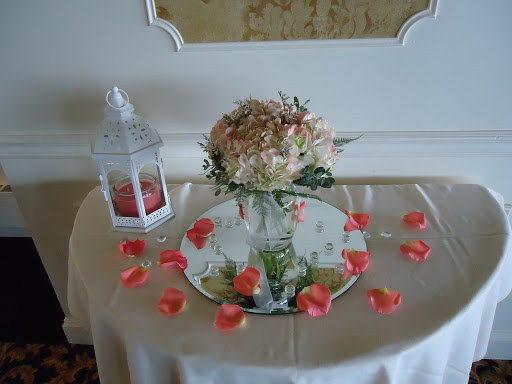 Chris-Dian Florist, 279 Broadway, Newburgh, NY 12550, USA, 