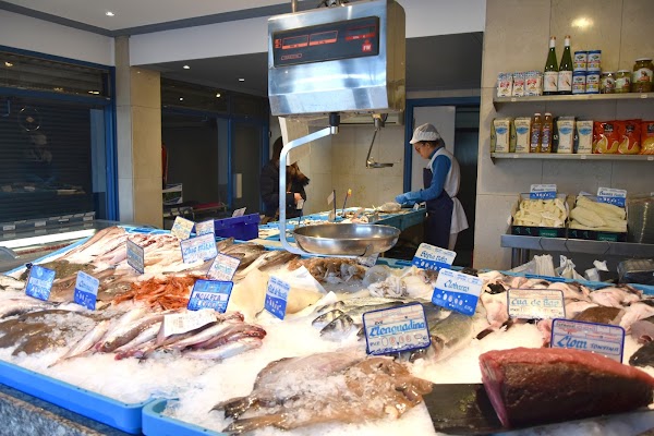 Peixateria Puignau Av. Sant Narcís