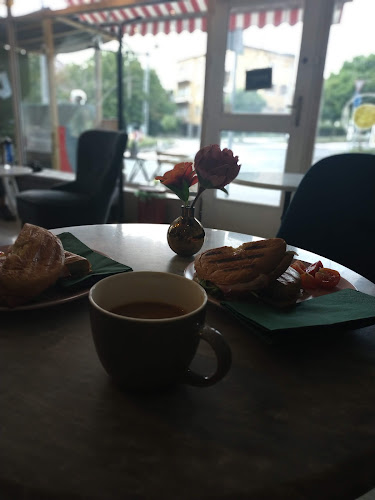 Comentarii opinii despre Kuckó Cafe - Kávézó és sütiző